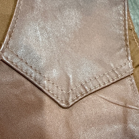 Vintage PIONEER Wear Brown leather vest - Picture 6 of 6